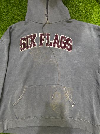 Russell Rundhals- und Kapuzenpullover