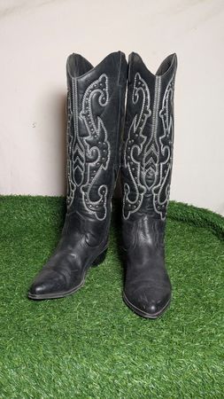 MAV#31 Cowgirls Boots