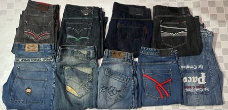 ROCAWEAR AND OTHER MIX BRANDS JEANS ( ID 1379)