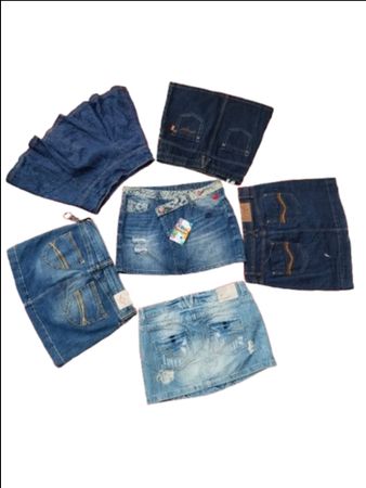 Toi&moi and other mini skirts (MSK-108)