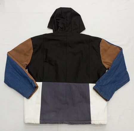 CR823 Upcycled Carhartt Box Patch Hoodie com Zíper