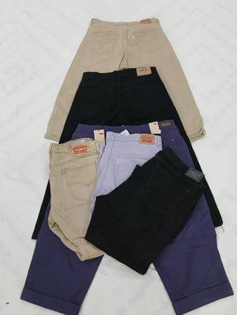 CRZ0894 Vintage Levi’s Capri Pants