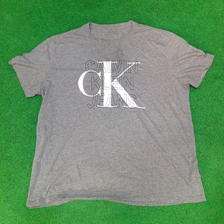 Calvin Klein T-Shirt