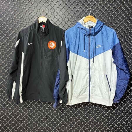Nike windbreaker (FNC:1111)