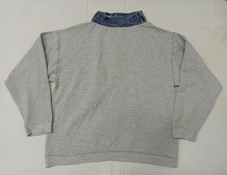 CR887 Sweat-shirt gris avec col en denim upcyclé