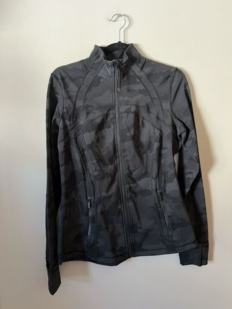 Custom handpick Lululemon difine jacket
