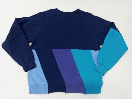 CR912 UPCYCLED PATCHWORK SWEATSHIRT