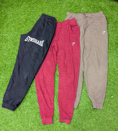 1083 - Gymshark jogging Trousers