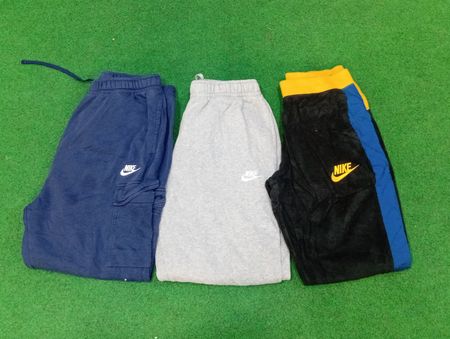 Nike Trousers And Capri