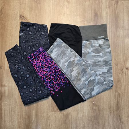 Leggings et pantalons Reebok AV-0393