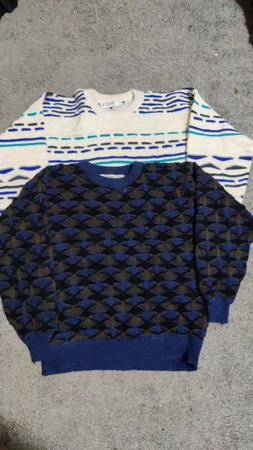 クージースタイルのセーター