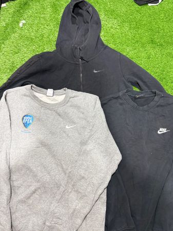Nike sweatshirts and hoodies
