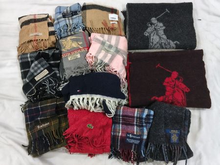 PREMIUM BURBERRY SCRAVES
