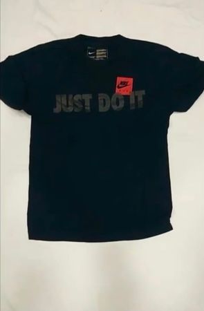 T-shirt Nike