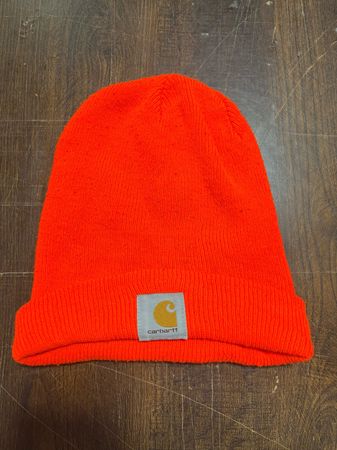 ブランドのニット帽