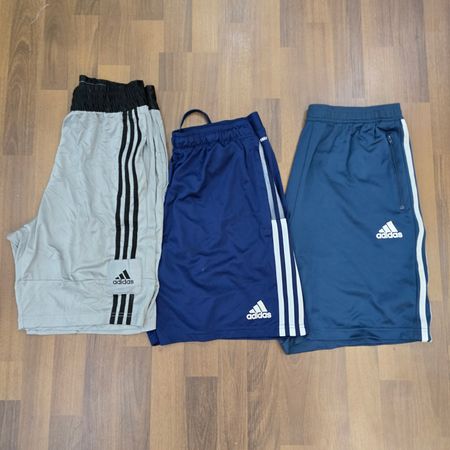 AV-0441 Shorts Adidas