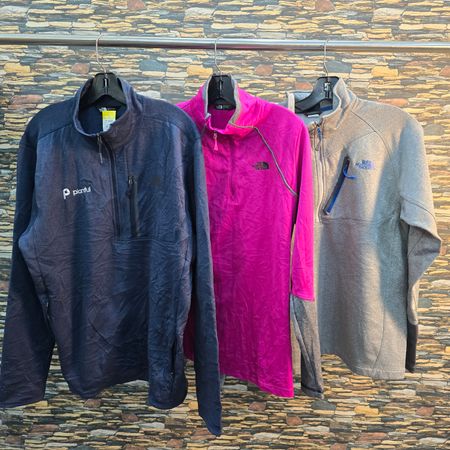AV-0443 The North Face SweatShirts