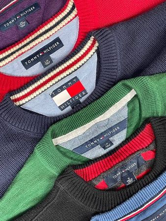 Vintage Tommy Hilfiger sweatrs