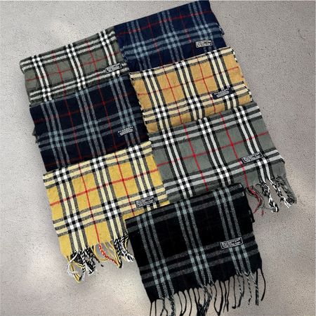 Burberry scarves ~4122025