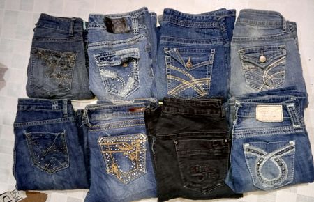 RUE21 AND OTHER BRAND JEANS (ID 915)