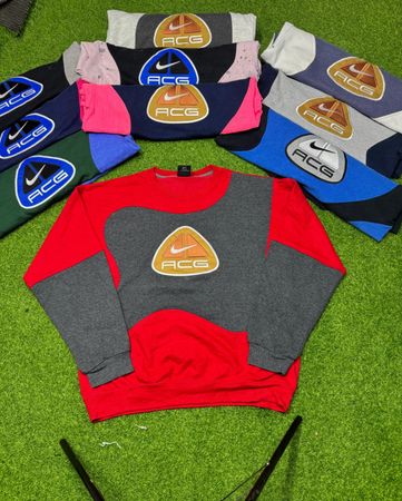 ナイキ ACG リワーク スタイル スウェットシャツ