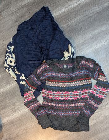 1294 ! American Eagle, Hollister, Abercrombie, Sweater
