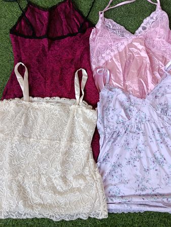 Y2K silk Cami top 18 Pcs (3533)