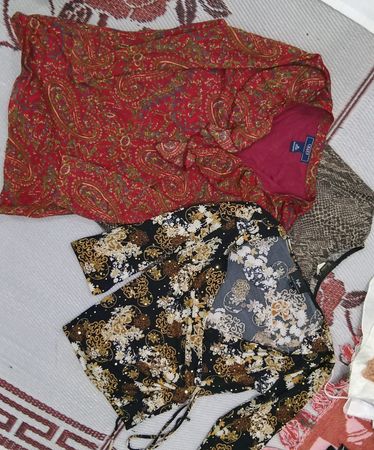 Designer Grunge Theme Tops