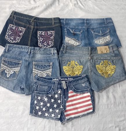 CR5616 Y2K Shorts Decorados