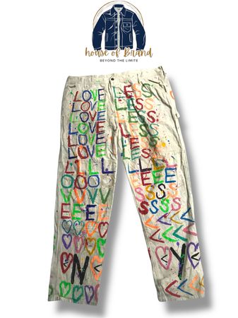 Liquidação de estoques de jeans hip hop