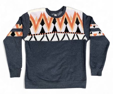Fs-37 Upcycled sweatshirt with sweater style 2