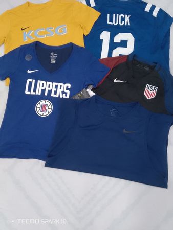 T-shirts de sport Nike ZV1009