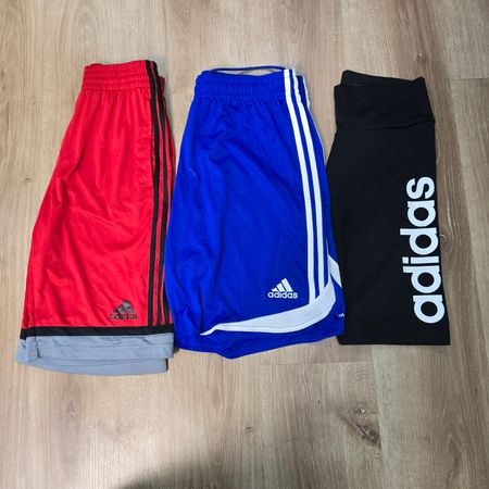 AV-0482 Adidas Shorts