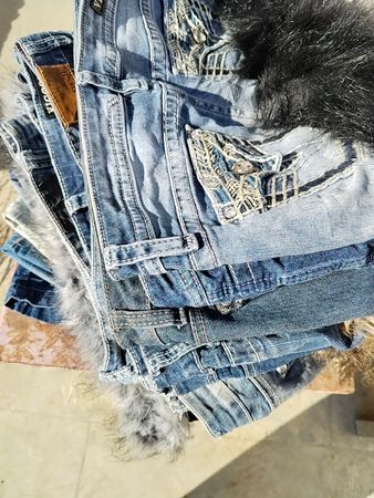 Jupes et shorts en fourrure mini sélectionnés sur mesure