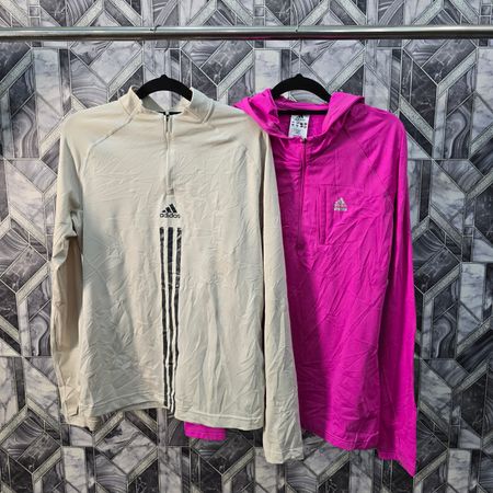 「AV-0491 Adidas トラックトップ」