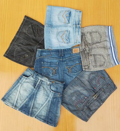 Talk.two and other mini skirts (MSK-134)