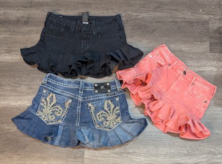 1402 ! Upcycled, True Religion, Miss me & Rock Revival Denimröcke