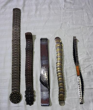 Cinturones de cadena Y2K