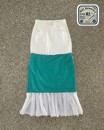 Saia Maxi em Jeans Reciclado com Camadas e Ilhoses