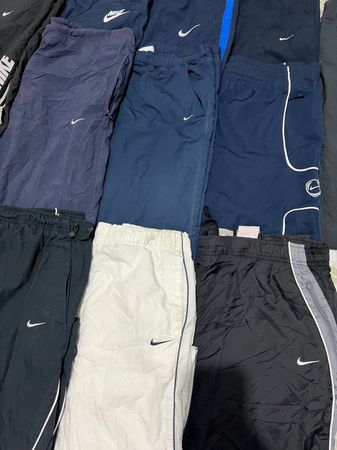 Pantaloni da jogging in nylon Nike (paracadute)