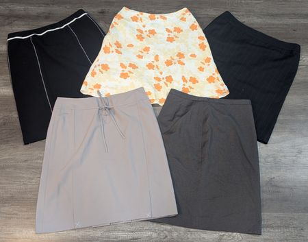 1508 - Ann Taylor Skirts