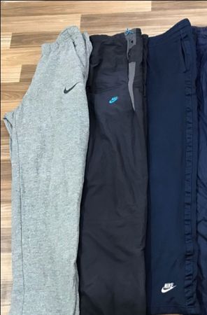 Calças de Treino Nike Clássicas