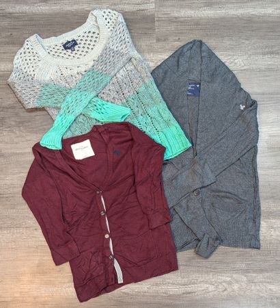 1537 - American Eagle, Hollister, Aeropostale & Abercrombie Sweaters