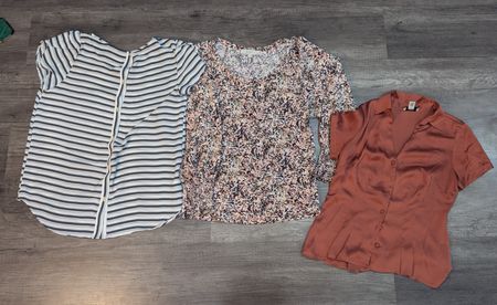 1561 - LOFT & Ann Taylor LOFT Mix Blouse