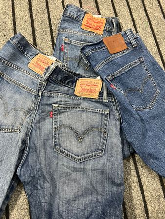 Levis jeans