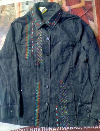 Veste brodée pour femme