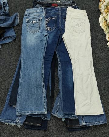 Y2K Embellished Embroidery Jeans – Pocket Detail | 0199