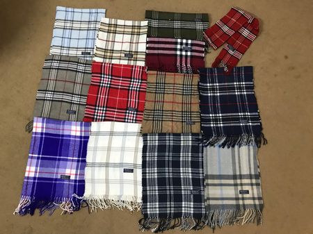 Burberry scarve