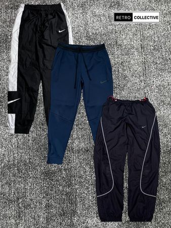 ヴィンテージナイキトラックパンツ {22/12}
