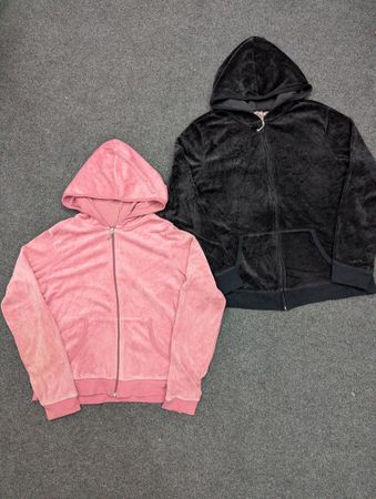 Felpe con cappuccio a zip da donna Juicy Couture
10 pezzi, (J:012)